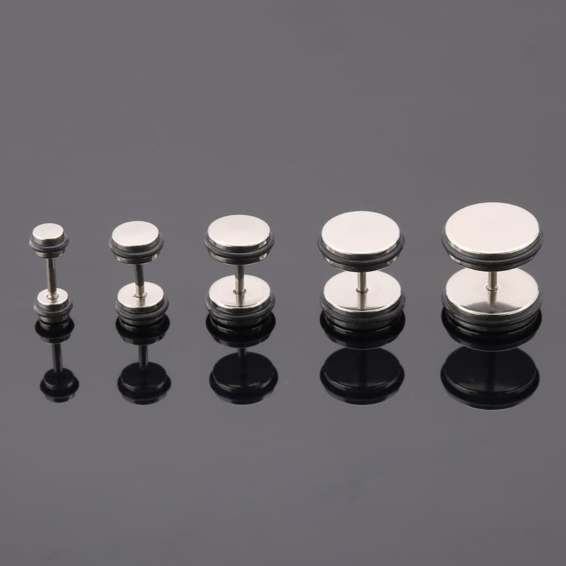 メンズピアス シンプル輝き チタンピアス