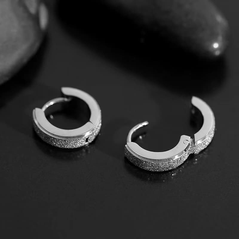 メンズピアス きらめきフープピアス 両耳用