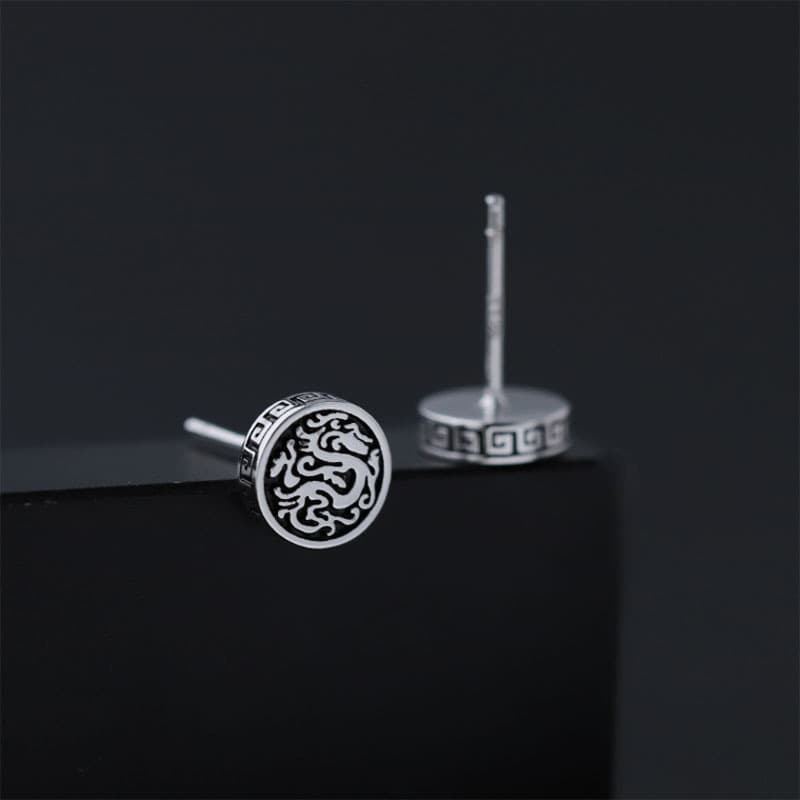 メンズピアス 伝統的な龍紋様スタッドピアス