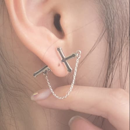 メンズピアス クロス型チェーンピアス