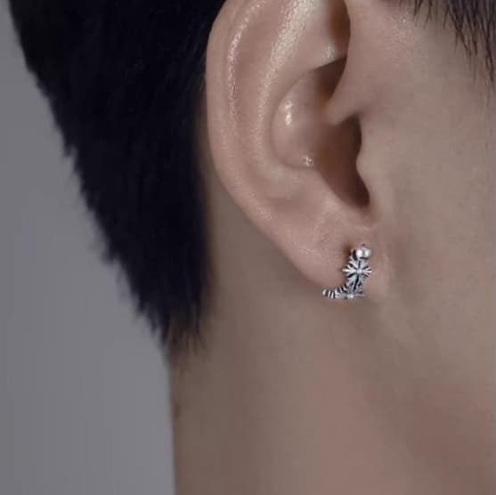 メンズピアス 十字紋章デザインピアス