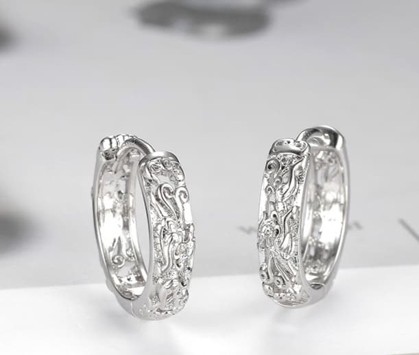 メンズピアス リングピアス 和風模様入り細身ピアス