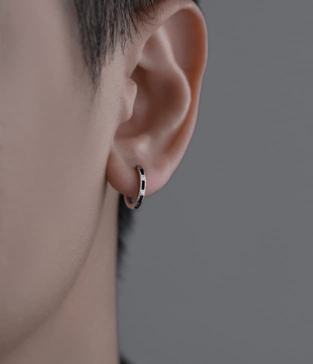 メンズピアス リングピアス シンプル輝き 細身ピアス