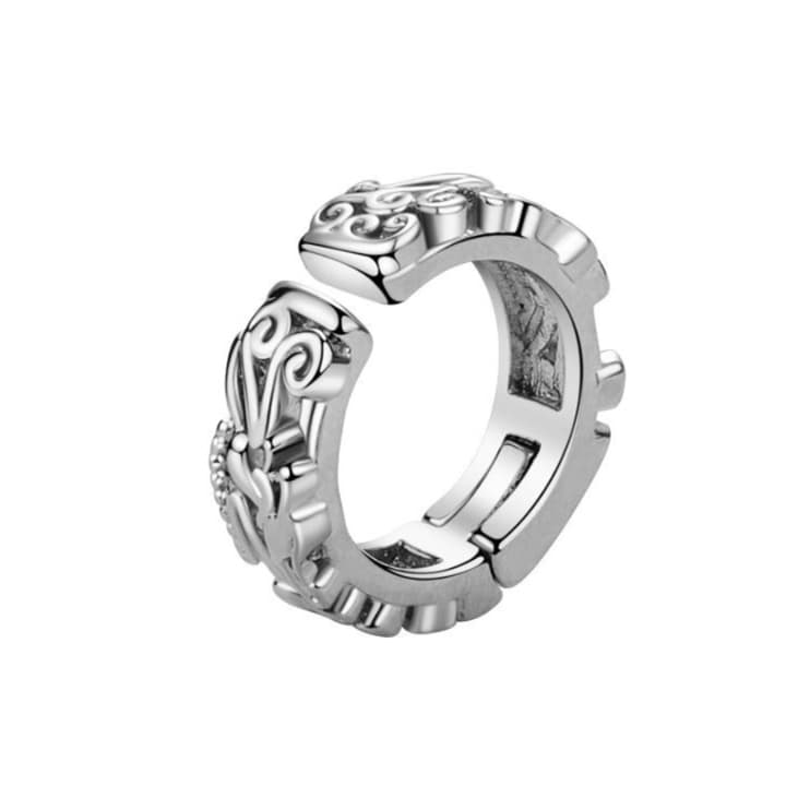 メンズピアス イヤーカフ 彫刻模様のイヤーカフ