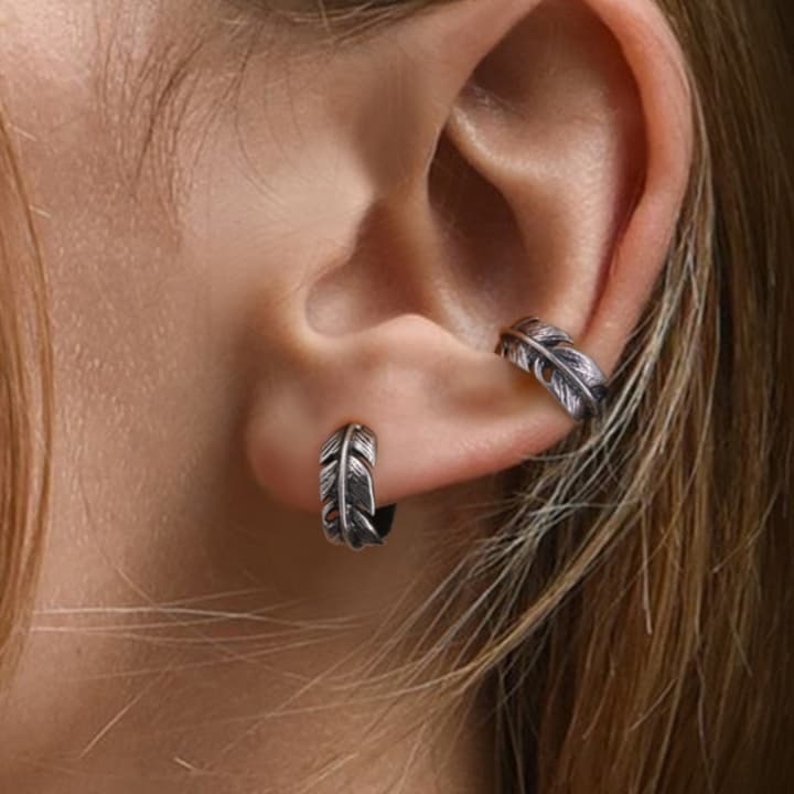 メンズピアス イヤーカフ 羽根彫刻イヤーカフ
