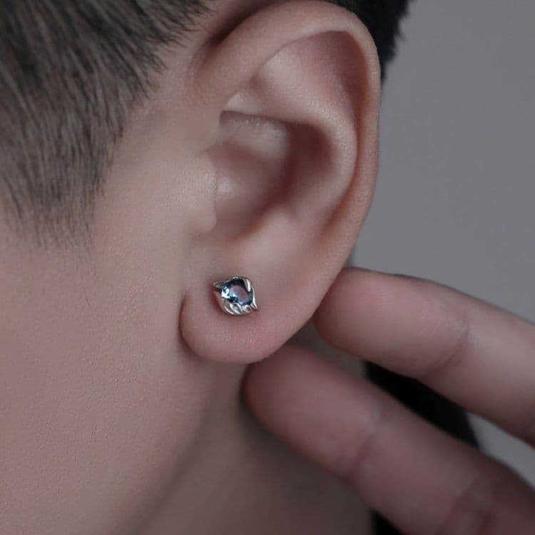 メンズピアス 葉巻きデザイン宝石ピアス