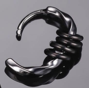 メンズピアス ツイストリングチャームフープピアス