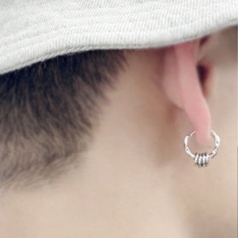 メンズピアス ツイストリングチャームフープピアス