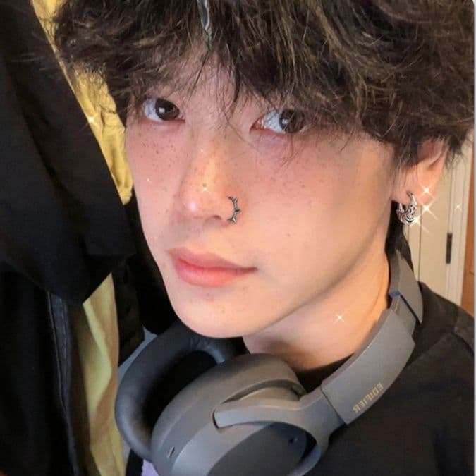 メンズピアス 鎖模様チタンフープピアス