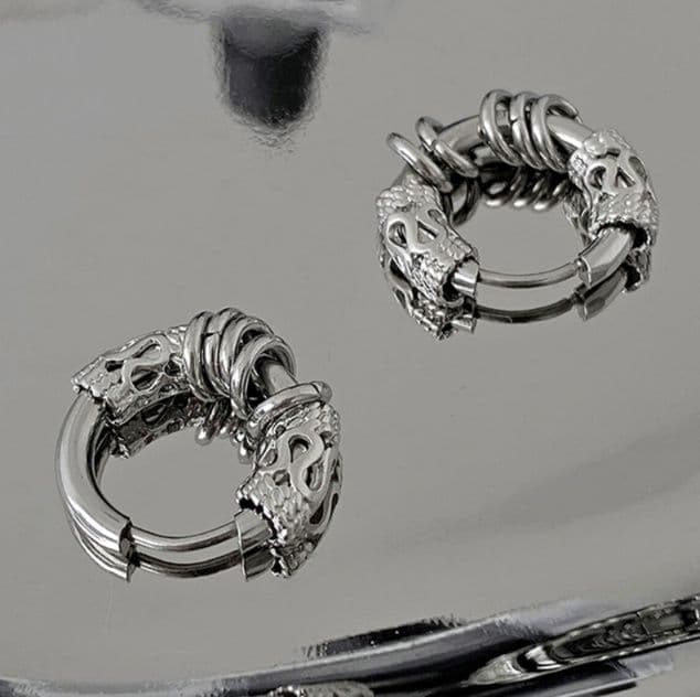メンズピアス 鎖模様チタンフープピアス