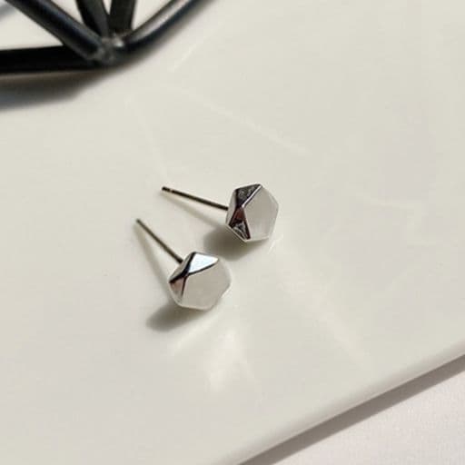 メンズピアス 六角形 ミニマル スタッドピアス