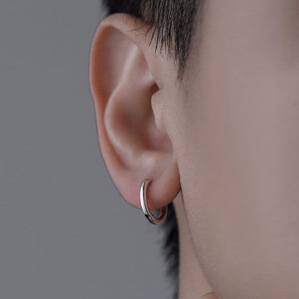 メンズピアス シンプルフープ耳飾り