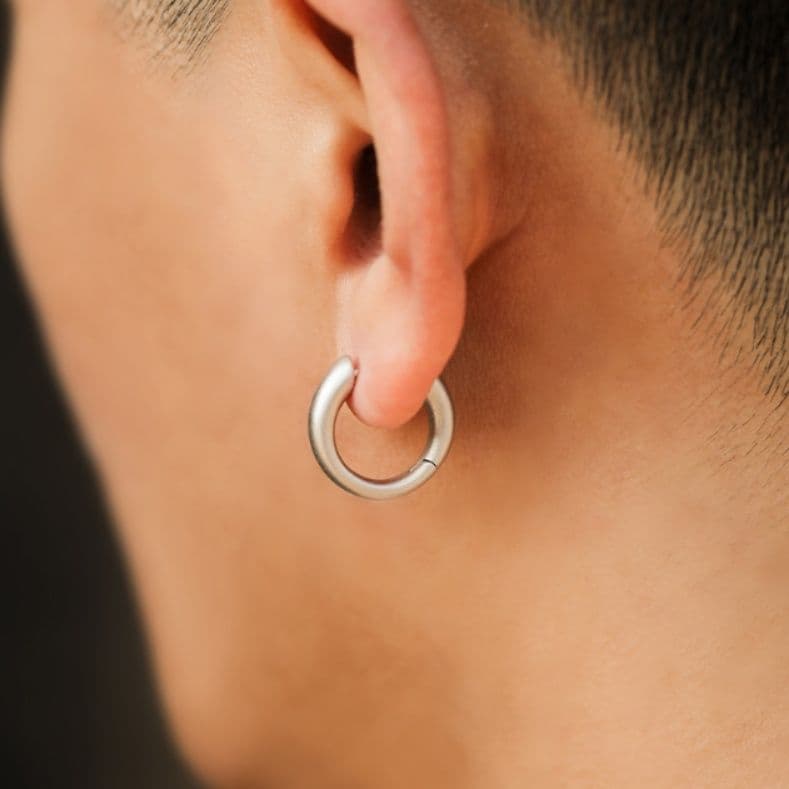メンズピアス 洗練リングピアス