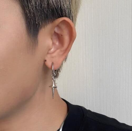 メンズピアス 星形チタンピアス ユニセックス 十字デザイン