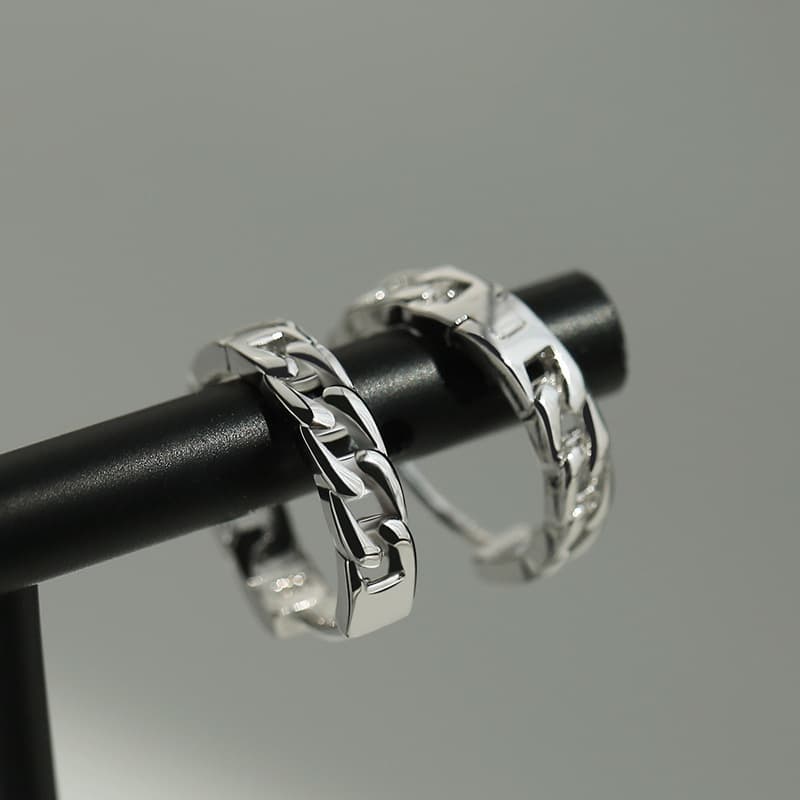 メンズピアス 喜平チェーン模様のフープリングピアス