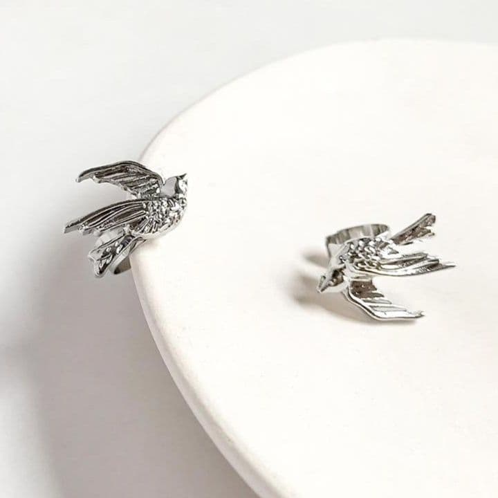 メンズピアス 鳥のシルエット イヤーカフ