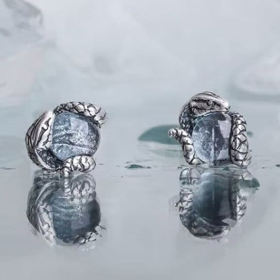 メンズピアス メンズピアス 神秘の蛇石抱きピアス