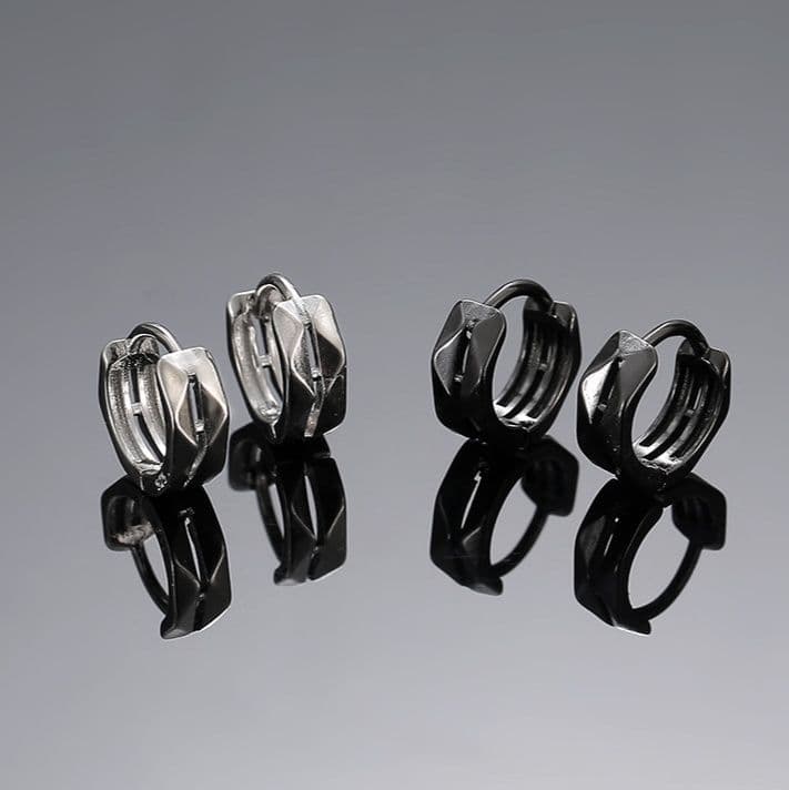メンズピアス 幾何学模様刻印フープリングピアス