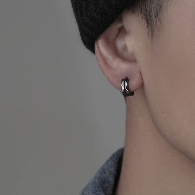 メンズピアス 幾何学模様刻印フープリングピアス