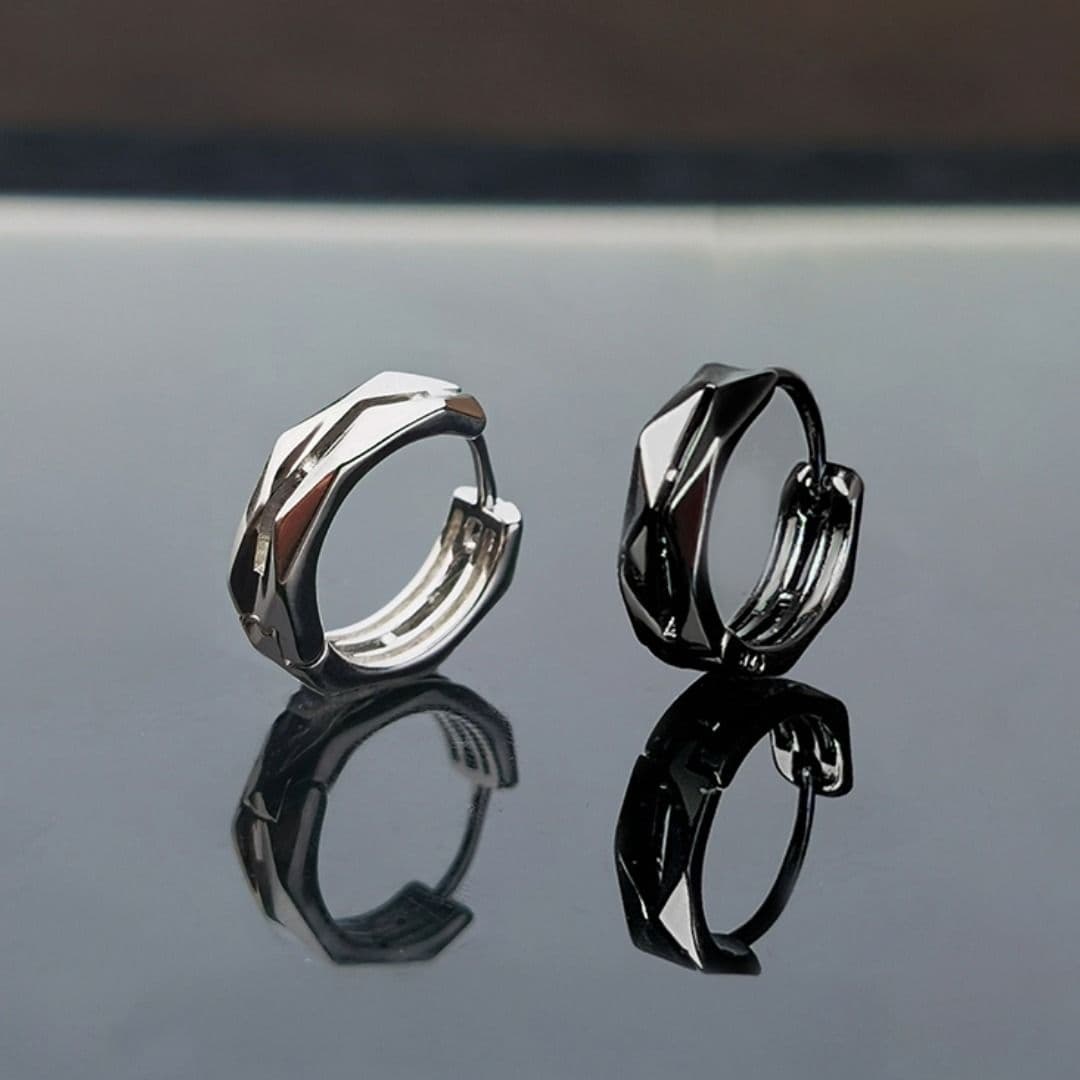 メンズピアス 幾何学模様刻印フープリングピアス