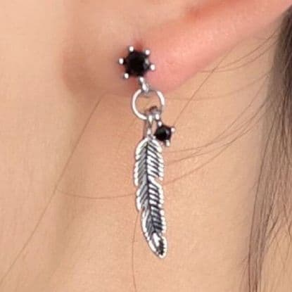 メンズピアス シルバーピアス 羽根モチーフ 黒石付き メンズ 個性派