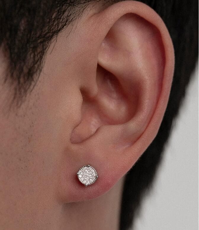 輝くラインストーン丸型メンズピアス