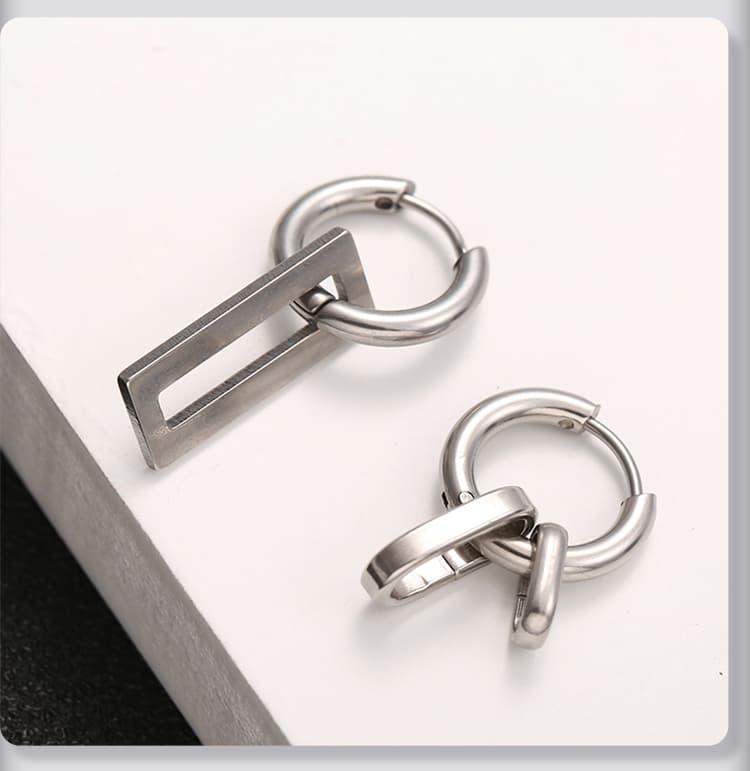 メンズピアス モダンスタイル フープ アシンメトリーピアス