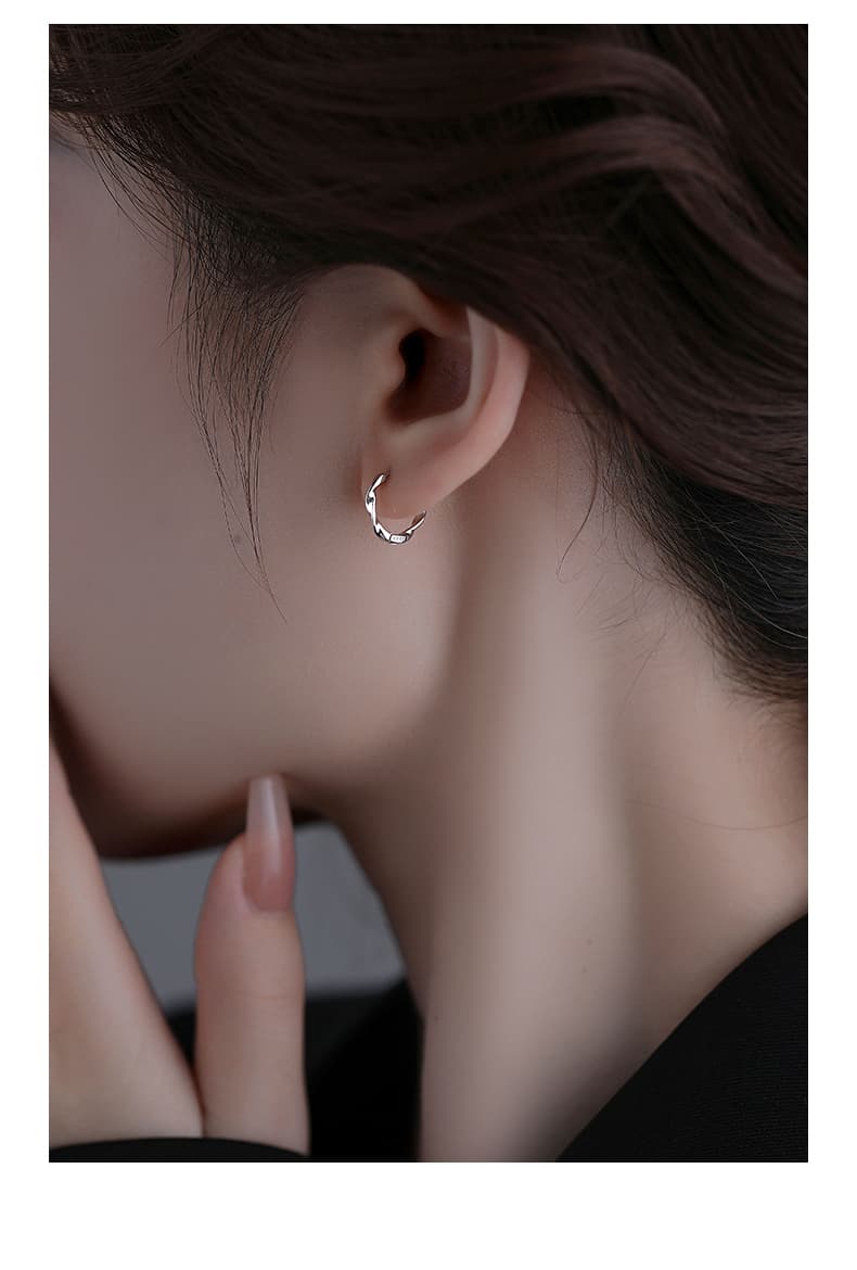 メンズピアス メンズピアス ねじれデザイン輪型フープピアス