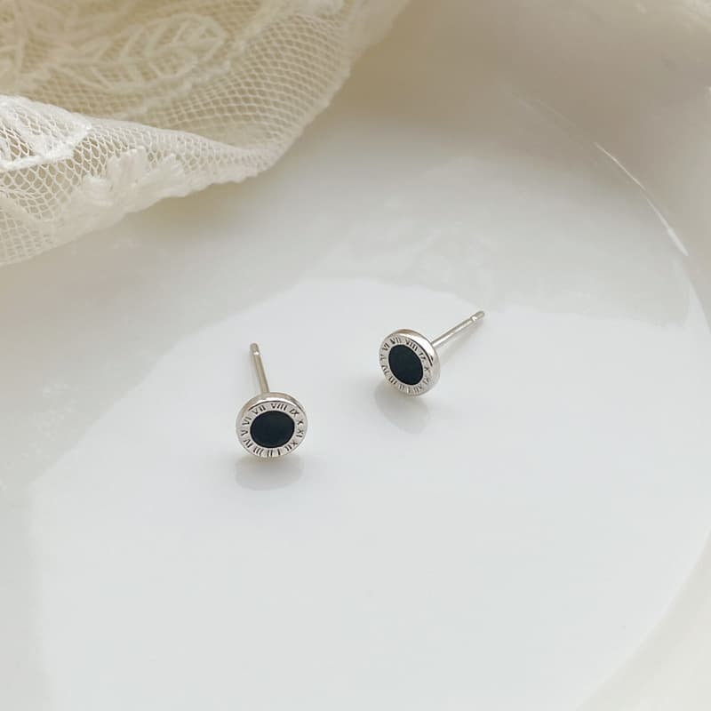 メンズピアス 上質シンプル丸形スタッドピアス