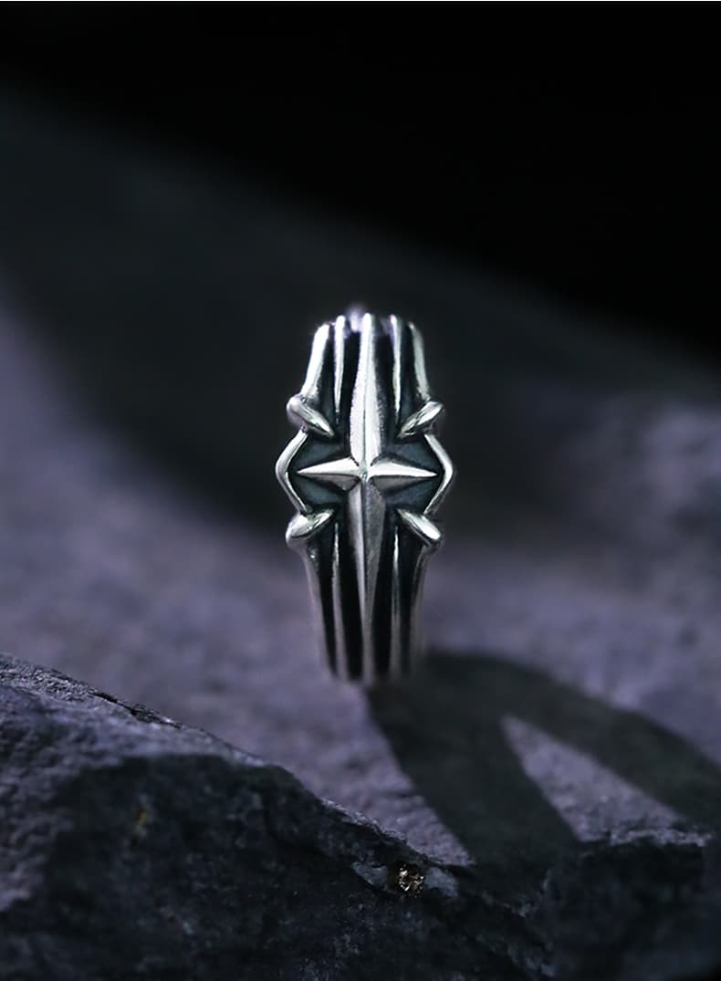 メンズピアス 幾何学彫刻フープピアス