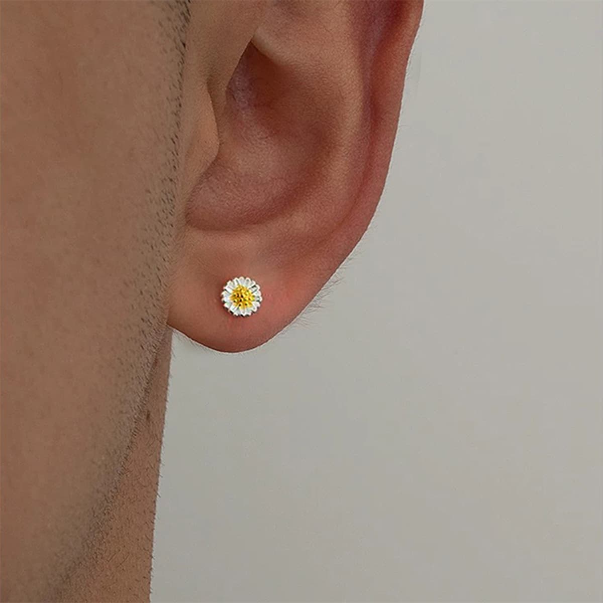 メンズピアス 小菊の花 デイジーピアス
