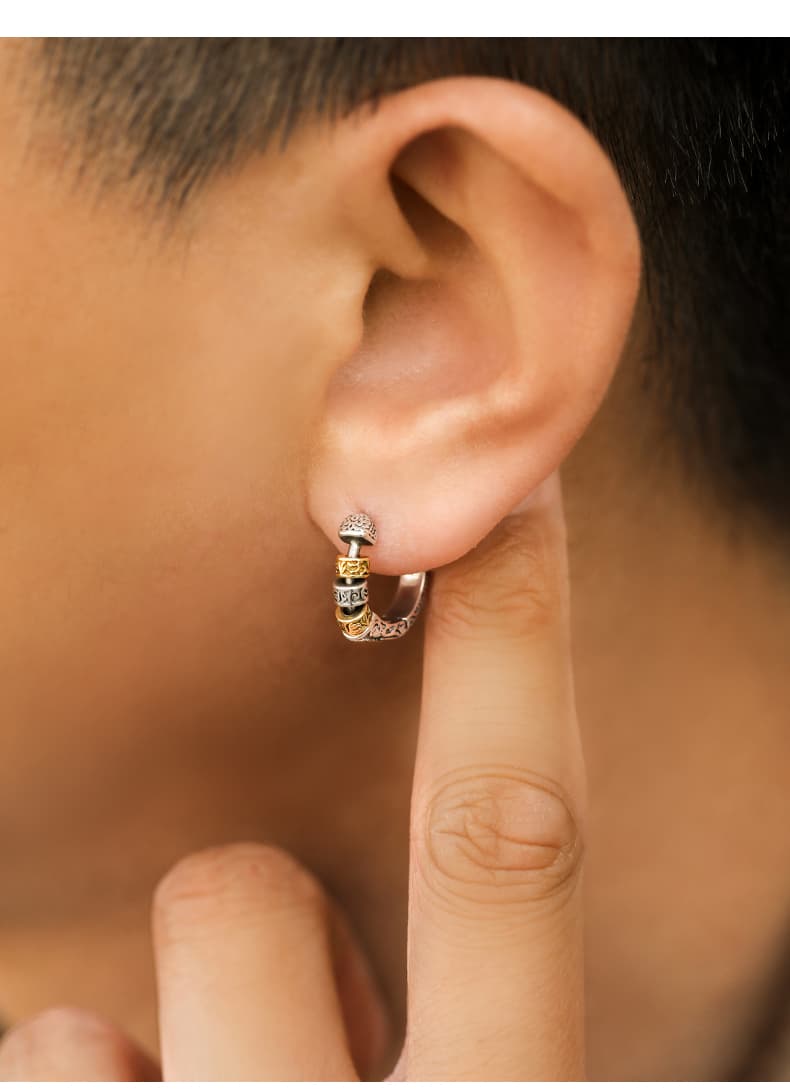 メンズピアス メンズピアス 唐草模様の職人技イヤーカフ