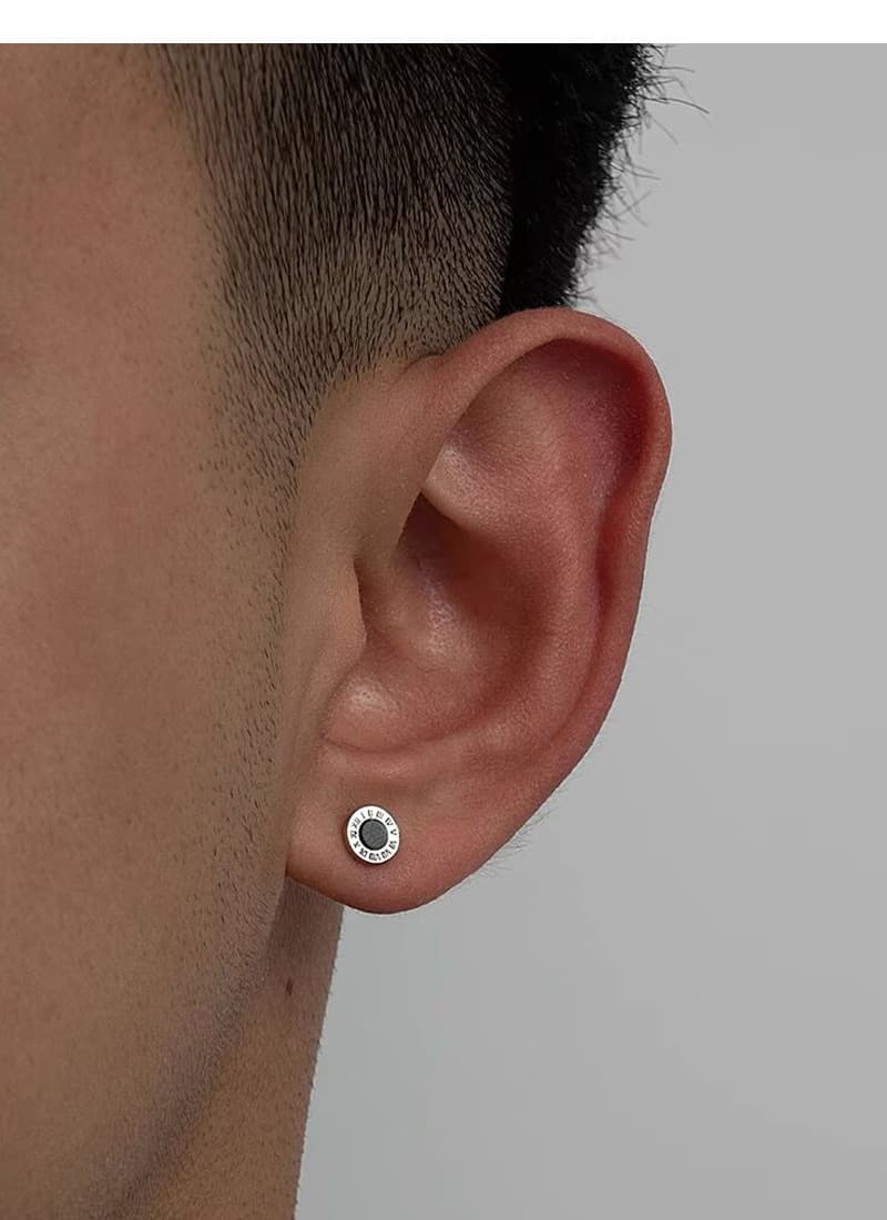 メンズピアス 上質シンプル丸形スタッドピアス