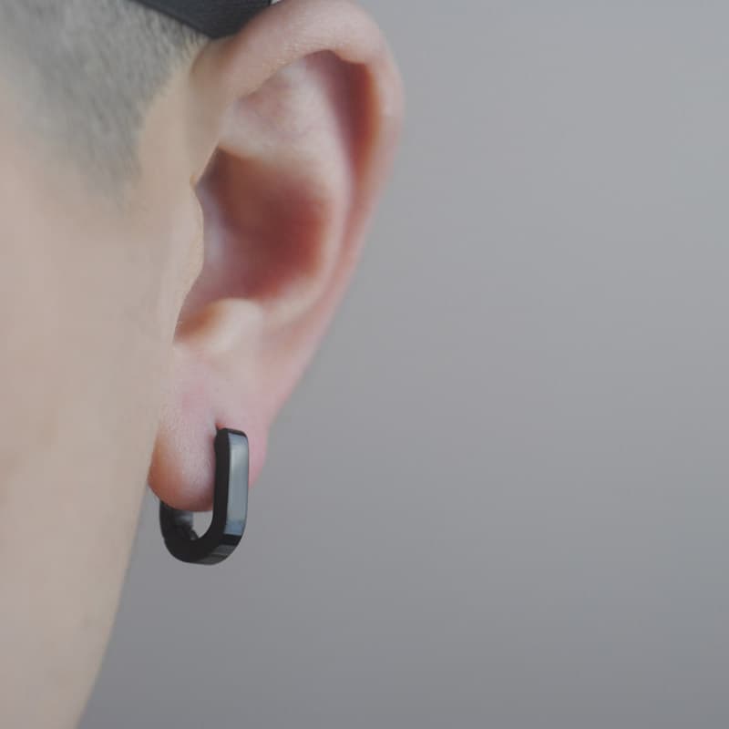 メンズピアス シンプル長方形マットピアス