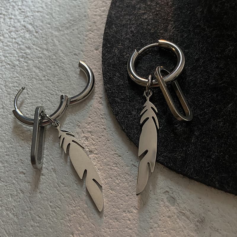 メンズピアス 羽根モチーフ フープピアス