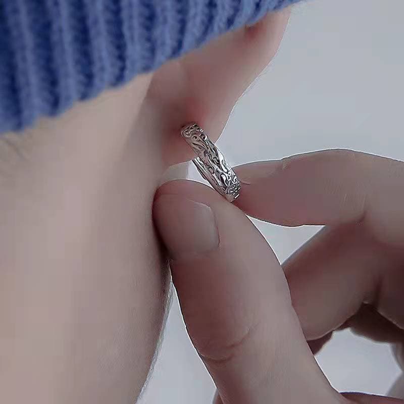 メンズピアス 唐草模様 リング型 フープピアス