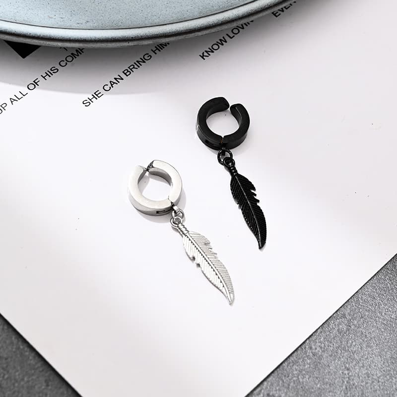 メンズピアス 羽根モチーフ サークルクリップピアス