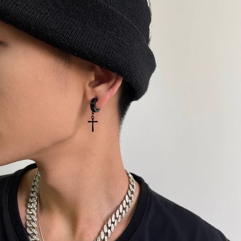 メンズピアス クロス チタンフープピアス