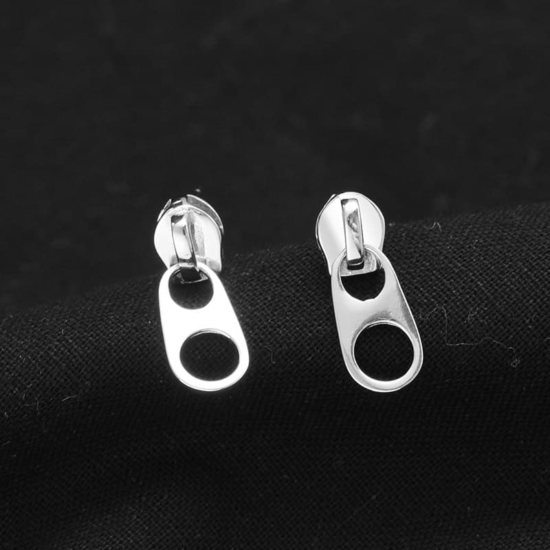 メンズピアス ジッパーデザインスタッドピアス