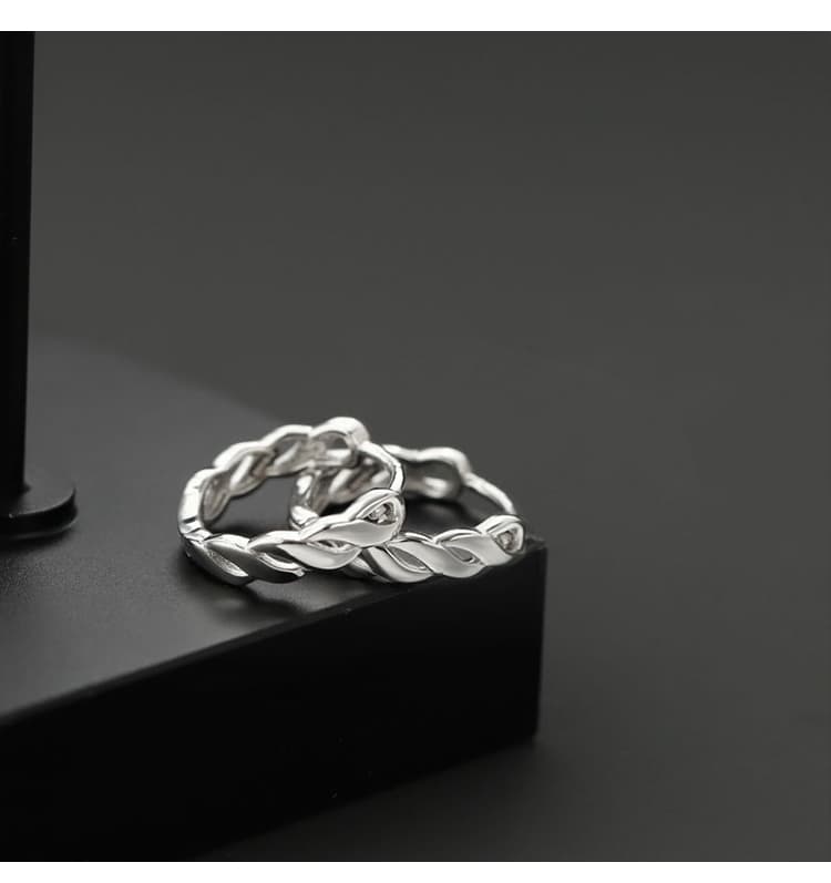 メンズピアス 編み込みデザインフープピアス