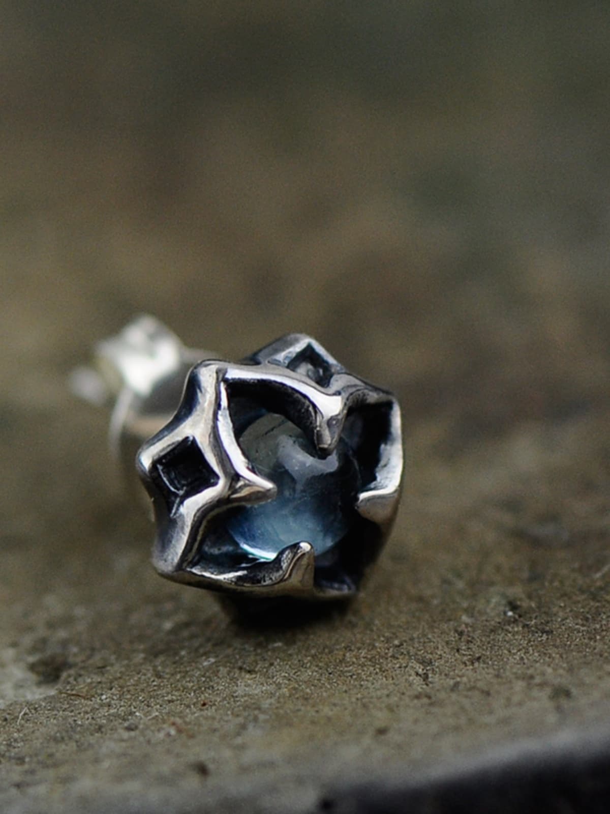 メンズピアス メンズピアス 神秘の花弁ピアス