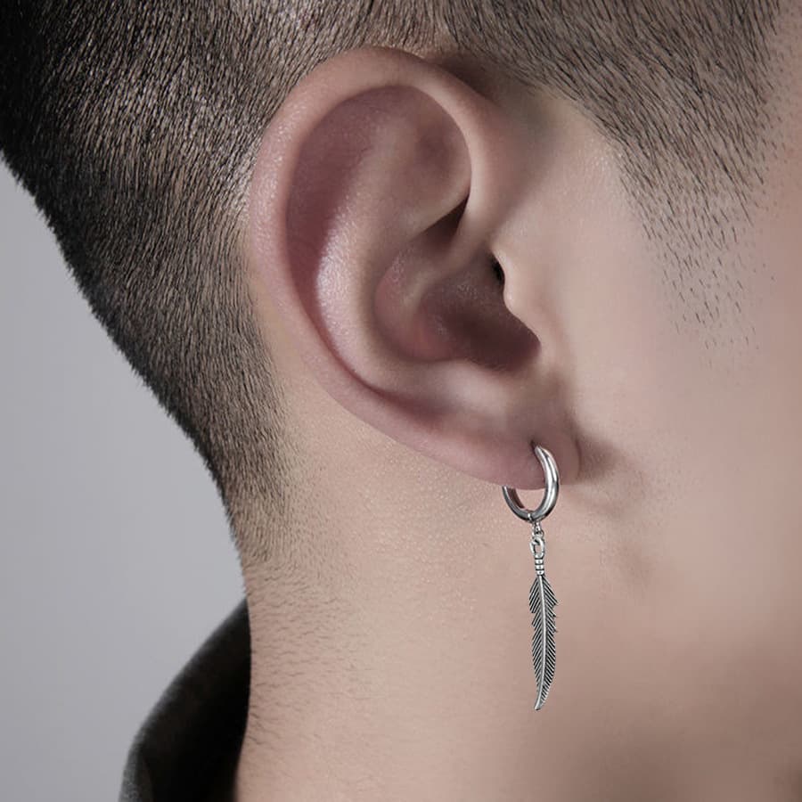 メンズピアス 羽根モチーフ フープピアス