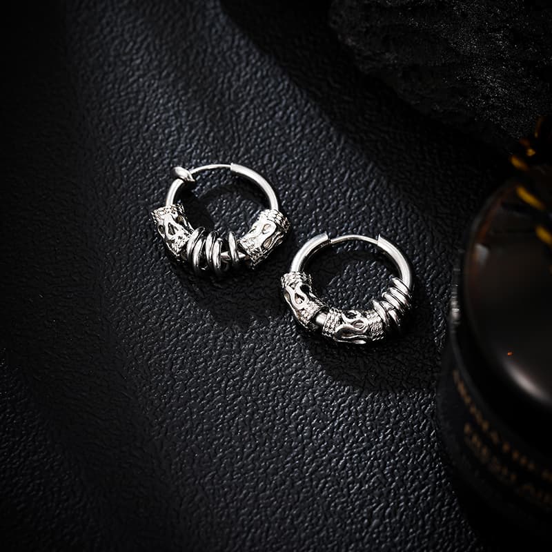 メンズピアス 龍紋様フープピアス 両耳用