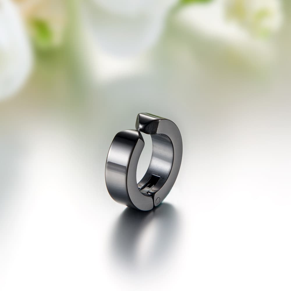 メンズピアス シンプル輝きイヤリング
