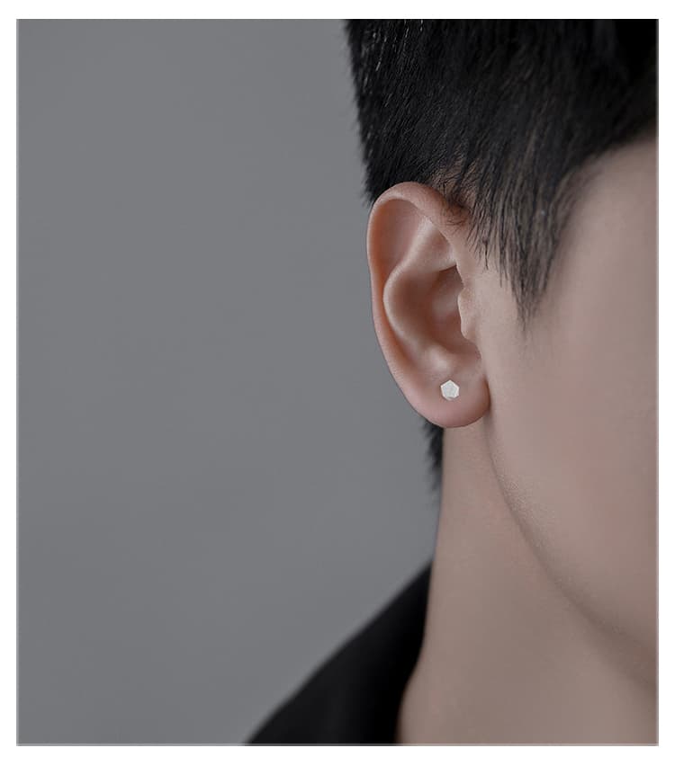 メンズピアス 多角形シンプルスタッドピアス