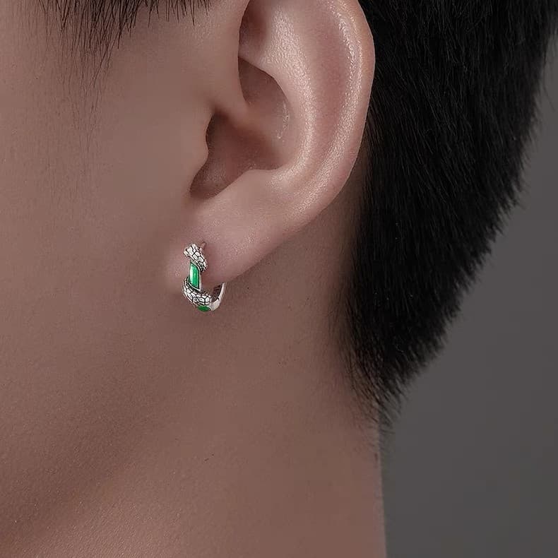 メンズピアス 蛇モチーフ 翡翠風デザインピアス