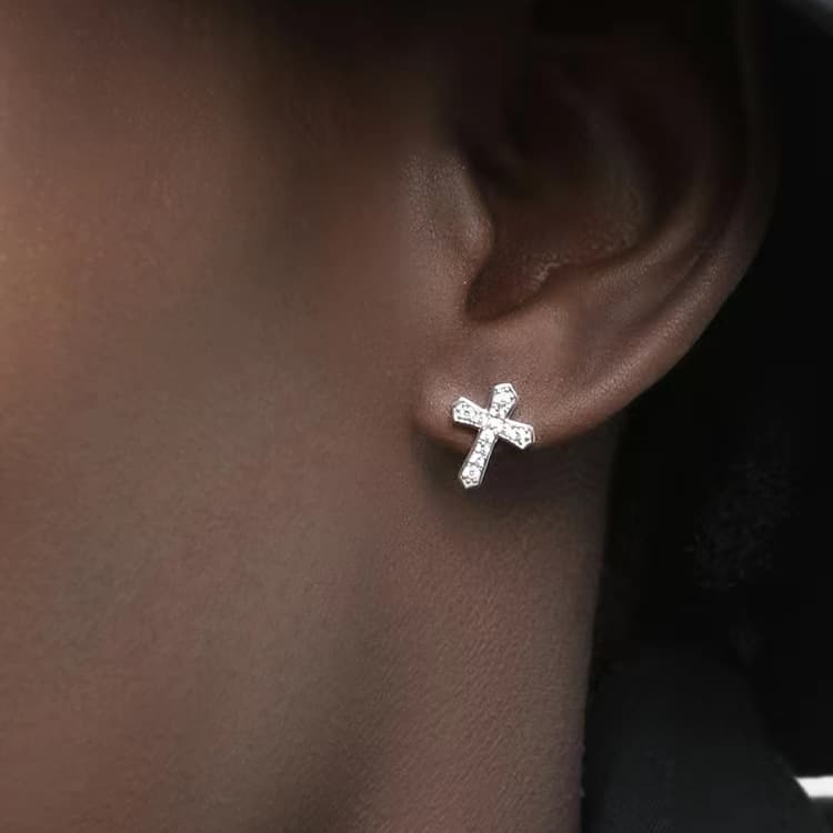 メンズピアス 十字架きらめきピアス