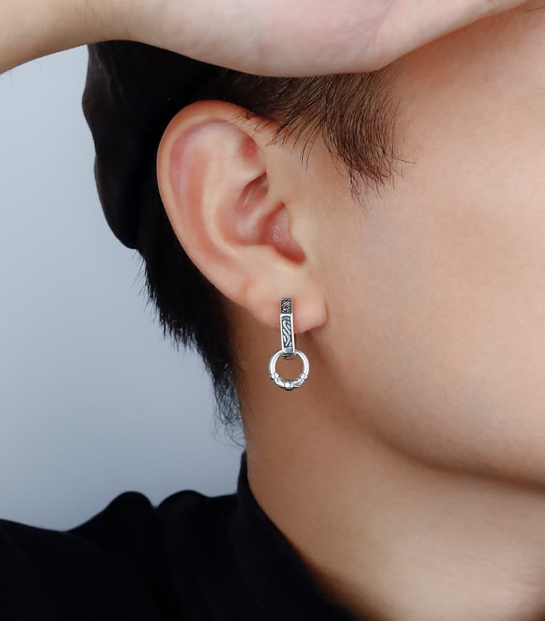 メンズピアス 伝統模様の輪環ピアス