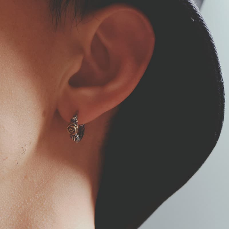メンズピアス 薔薇の蔓フープピアス