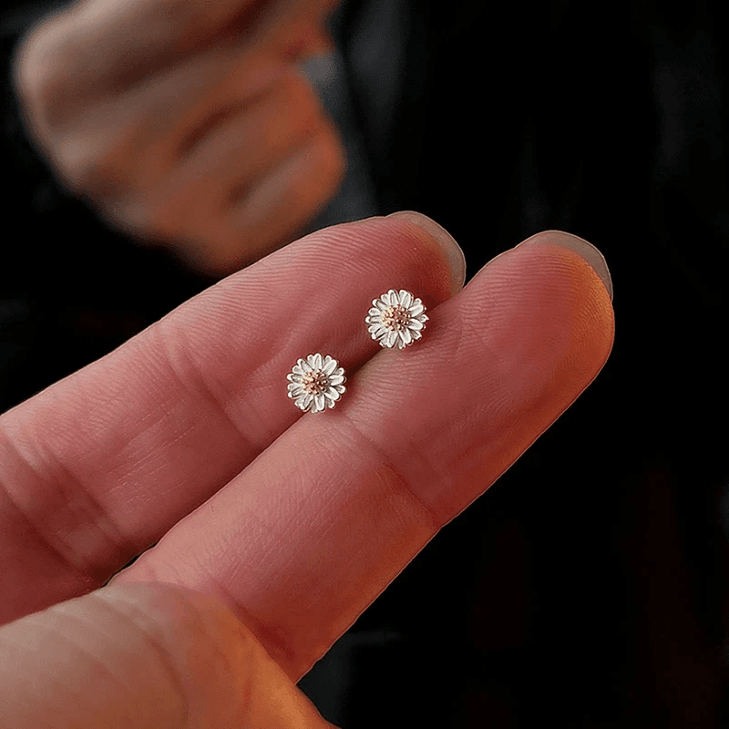 メンズピアス 小菊の花 デイジーピアス